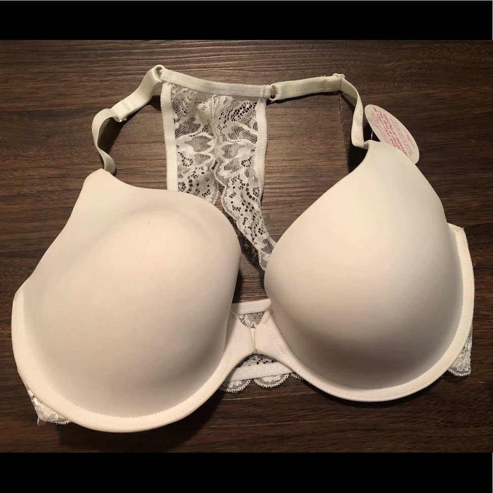 Undies.com White Bra, Great Condition.